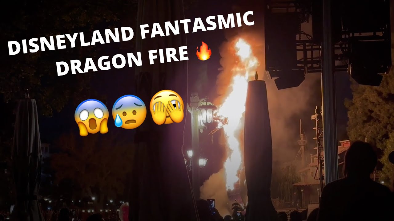 FANTASMIC DRAGON FIRE IN DISNEYLAND - MALEFICENT CAUGHT FIRE {CAMANDDANI'S FOOTAGE}