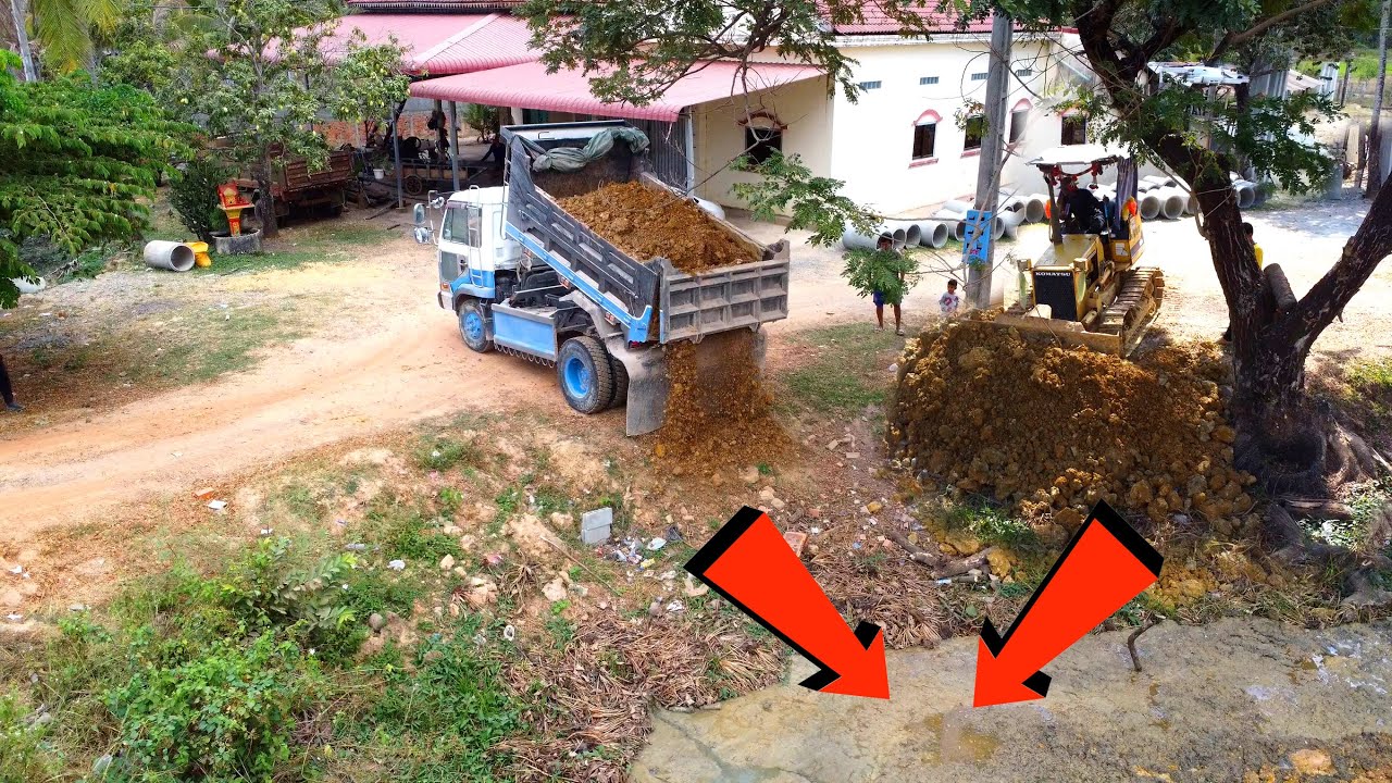 New Project Delete Pond !! Bulldozer KOMAT'su Pushing Soil to water and Truck 5Ton Spreading Soil