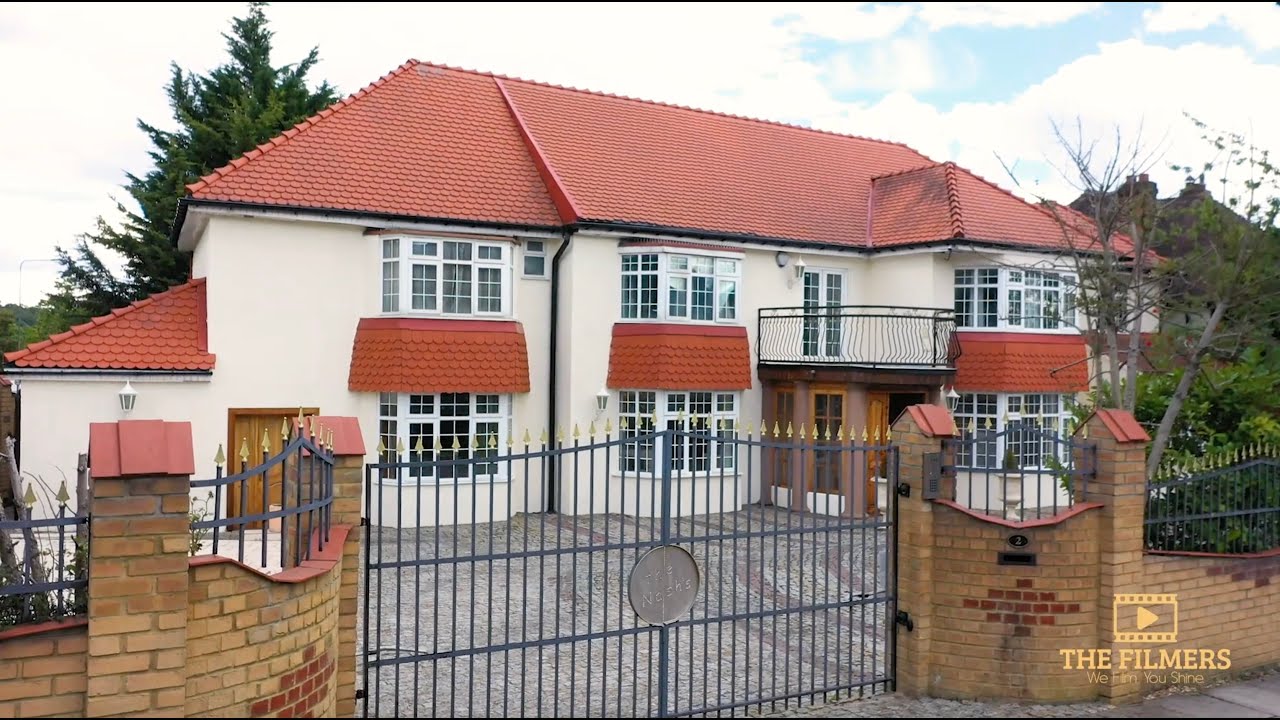 8 Bedroom House in Mill Hill, London