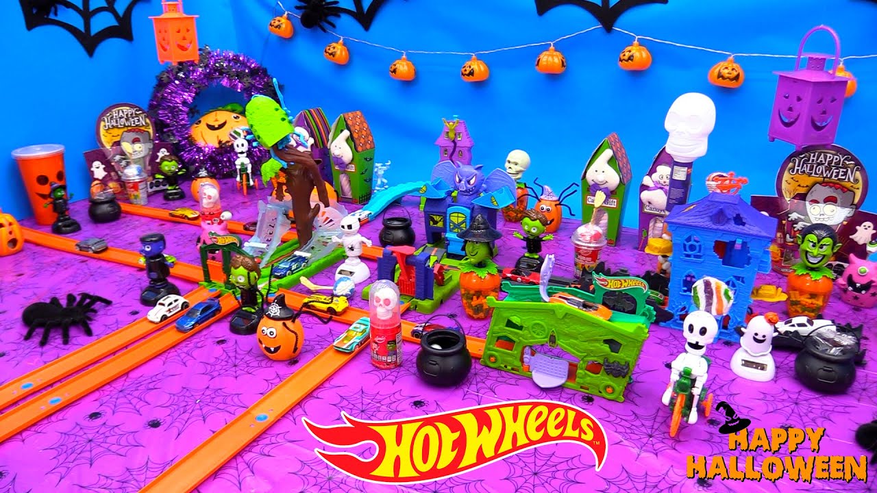 HOT WHEELS CITY LA FIESTA DE HALLOWEEN EN LA CIUDAD HALLOWEEN PARTY IN THE CITY