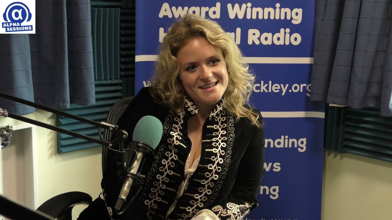 Alpha Sessions interview with Lexi Berg