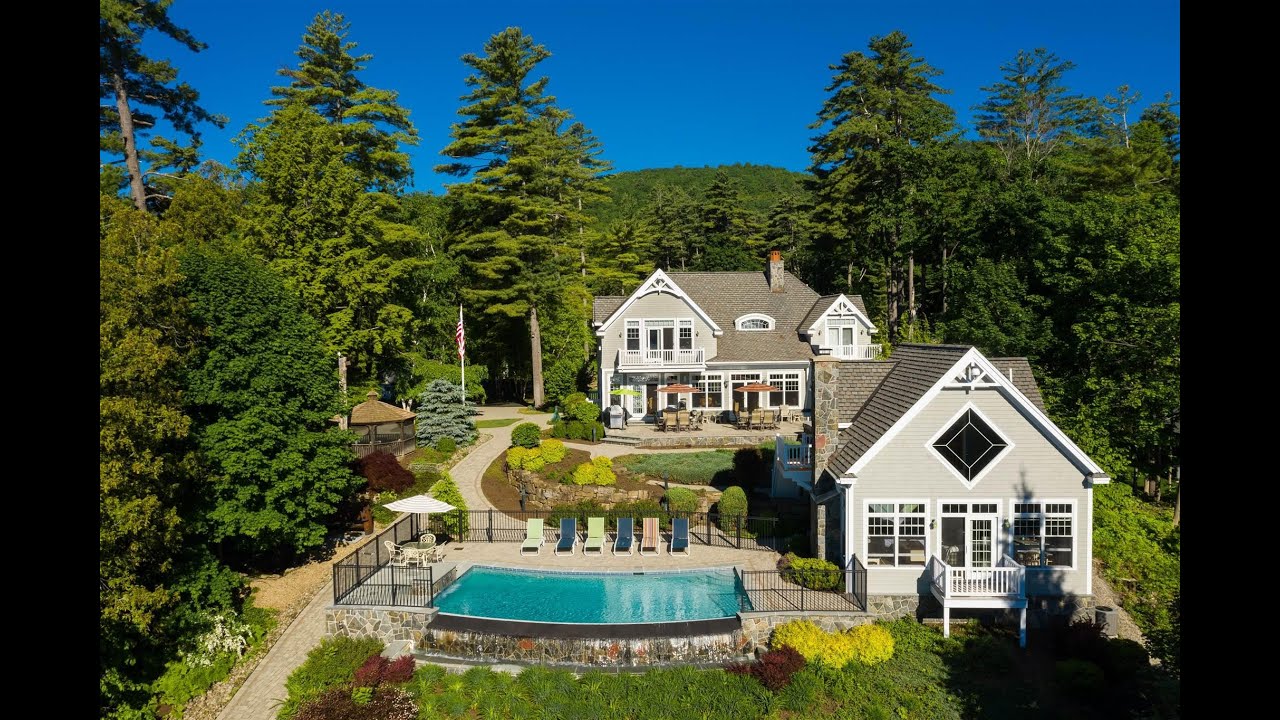 16 Colony Cove Road, Lake George, NY