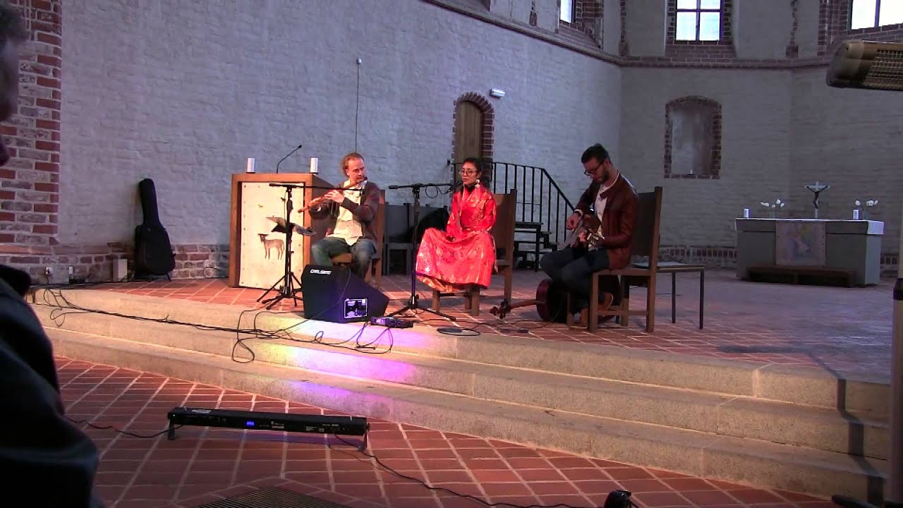 Drukmo Gyal - Green Tara Mantra