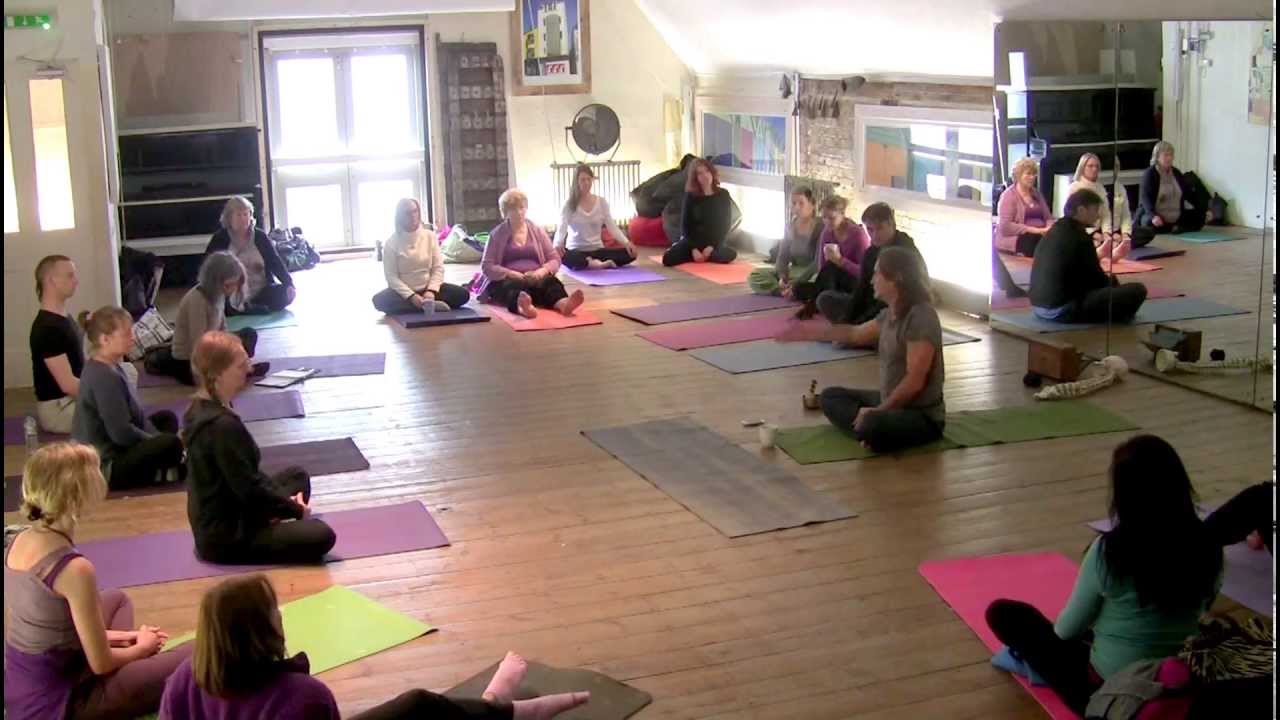 What is Scaravelli Yoga? Marc J Acquaviva (Woolford) challenges popular misconceptions.