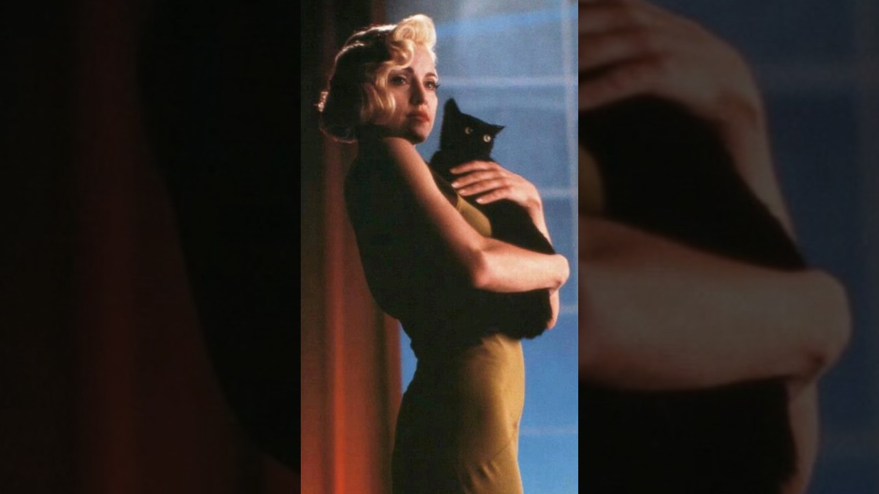 Madonna - Holiday. 