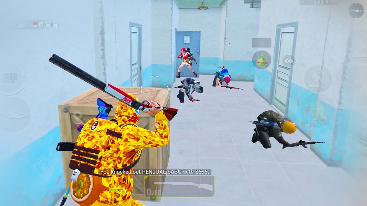 I SURPRISED THEM WITH SHOTGUN😎 Pubg Mobile