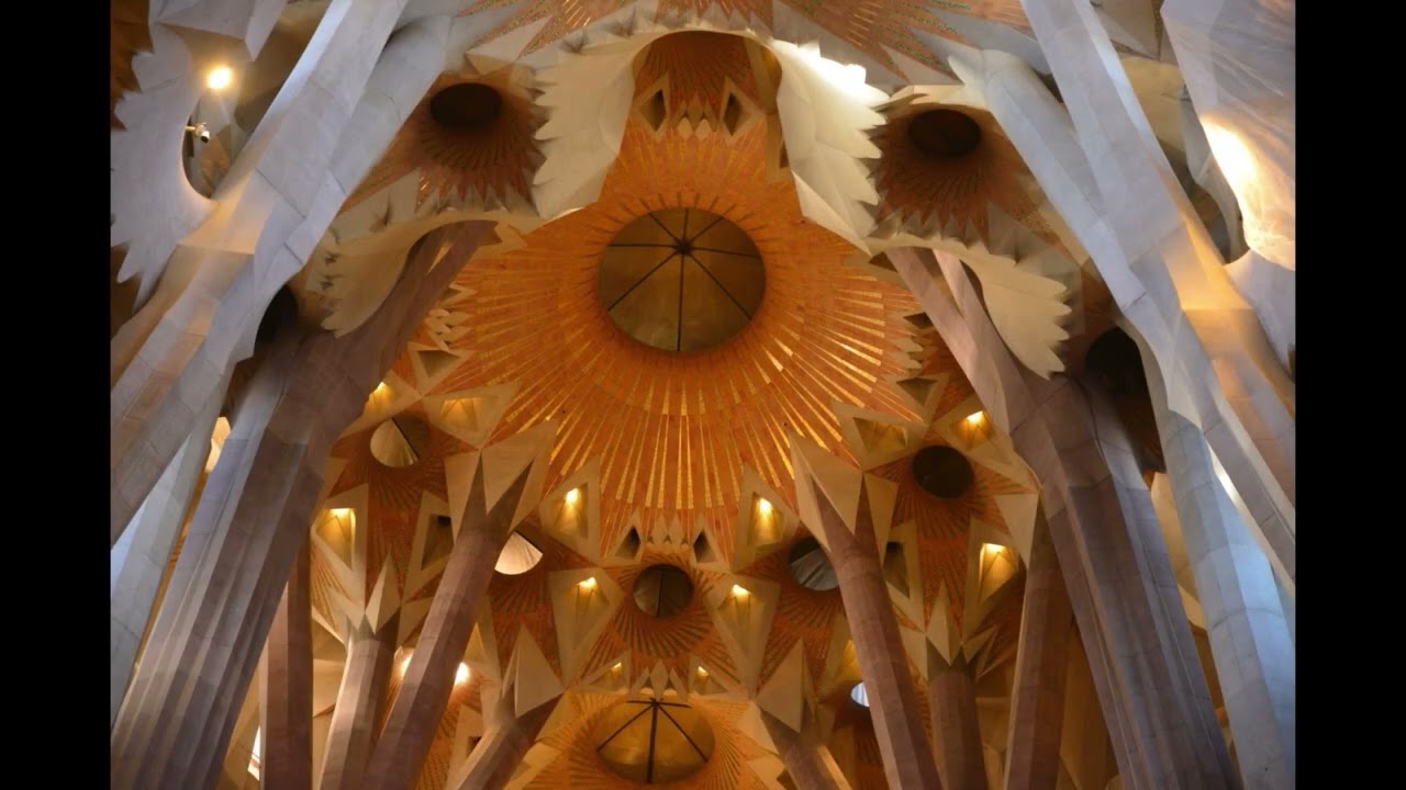 Bk Madonna of Montserra & Abbey. Basilica de la Sagrada Familia. Compostella de santiago, park Gũell