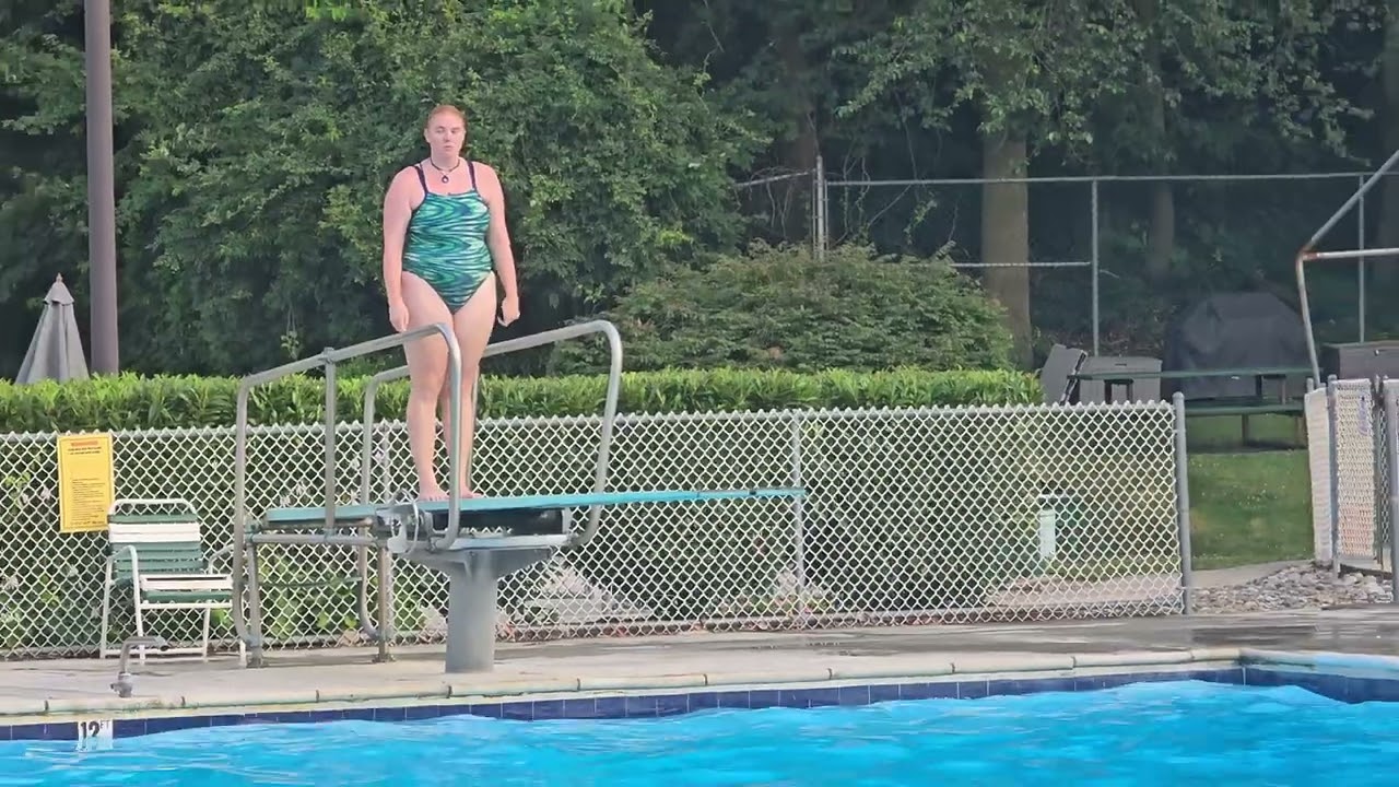 Seniors Night for Divers at Frog Hollow, 7/15/25... Julia's First Dive of Night