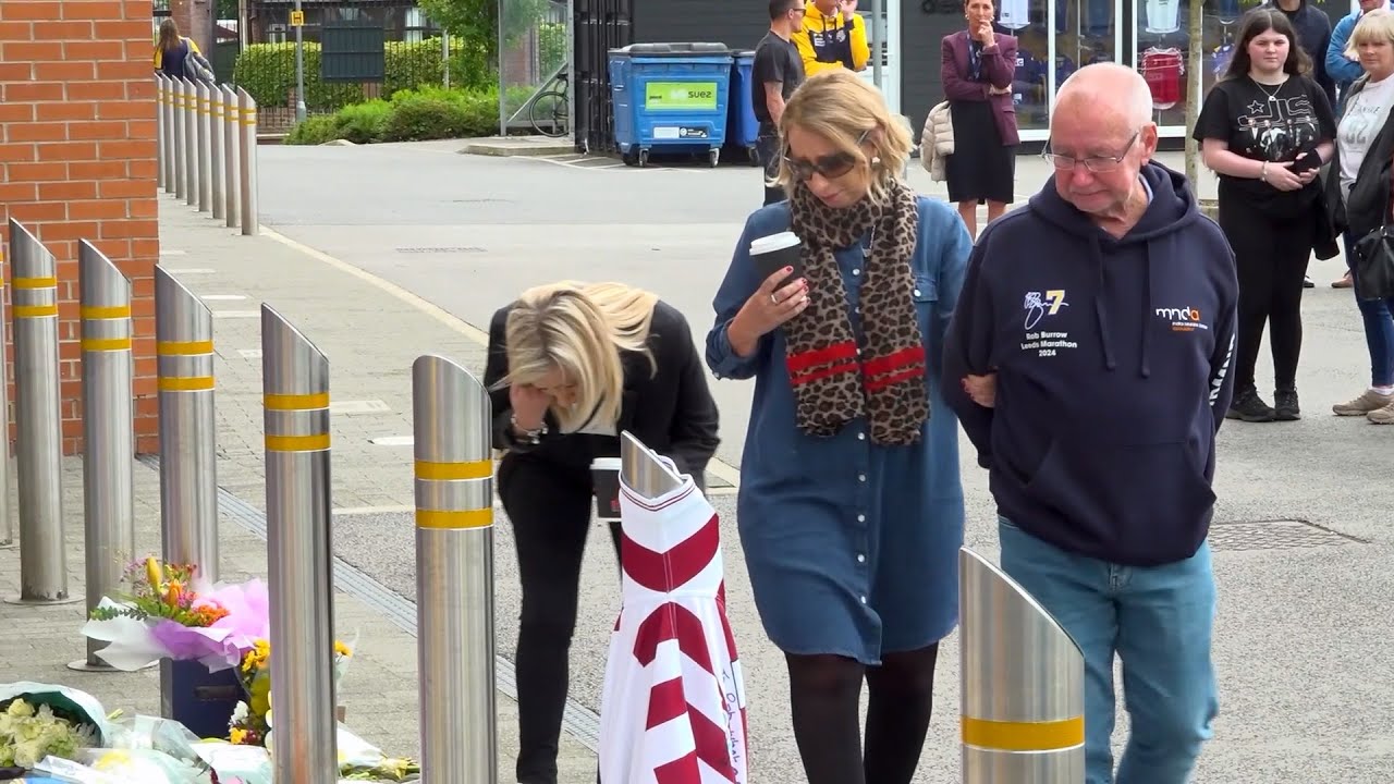 Rob Burrow's family, Kevin Sinfield and Josh Warrington view tributes at Headingley Stadium
