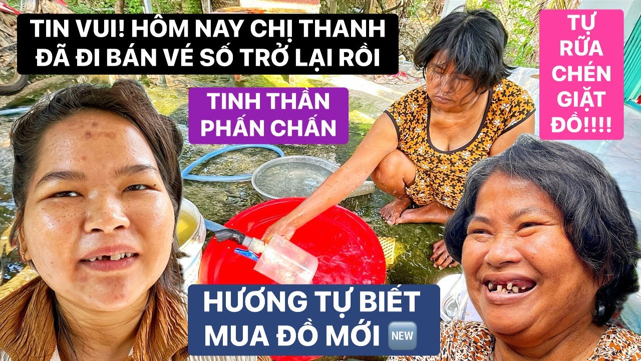 Mừng quá! Chị Thanh hôm nay đã bán vé số trở lại, tinh thần phấn chấn, Hương cũng biết tự mua đồ mới