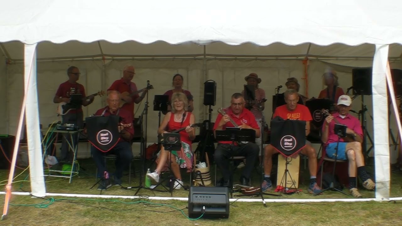 Red Sky's Ukulele Band At Madhyamaka Buddhist Centre Summer Fete