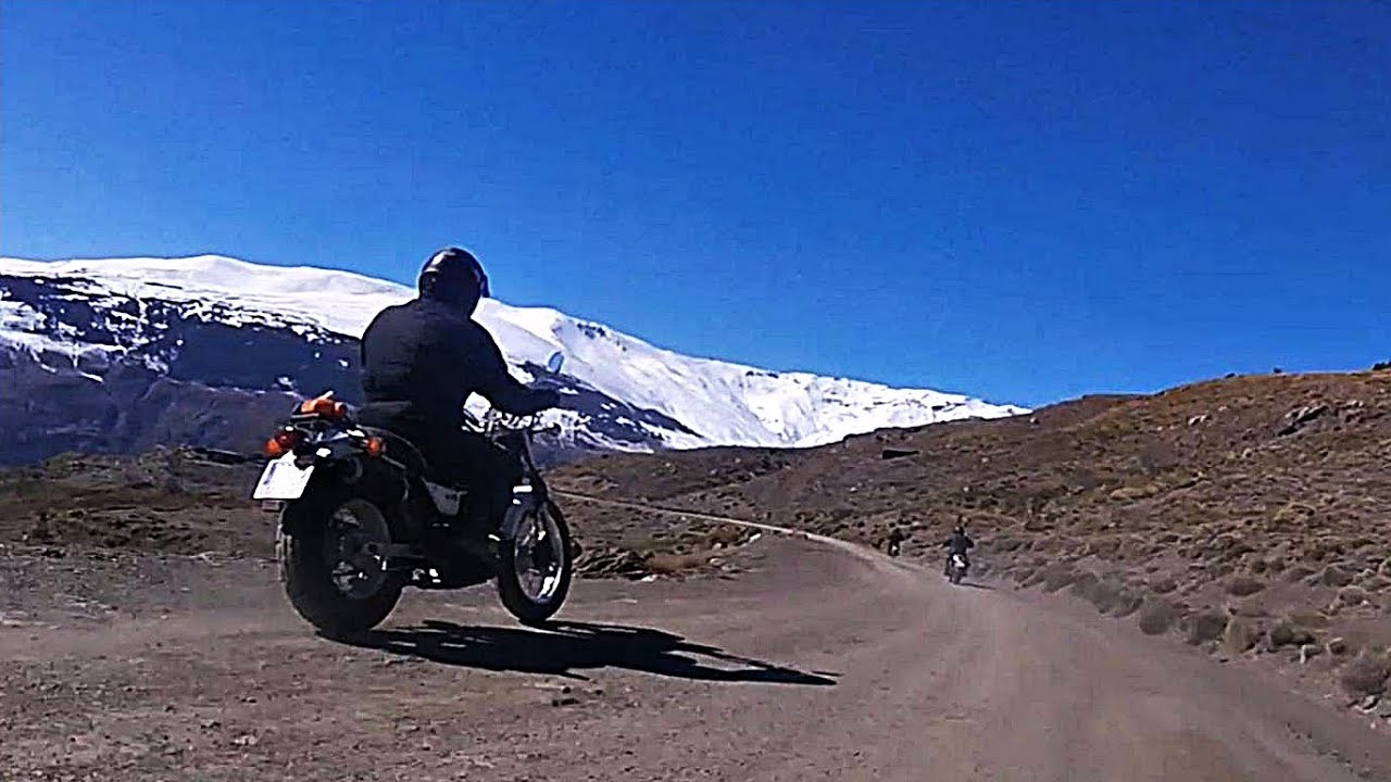 Suzuki Van Van (RV 125).  Sierra Nevada