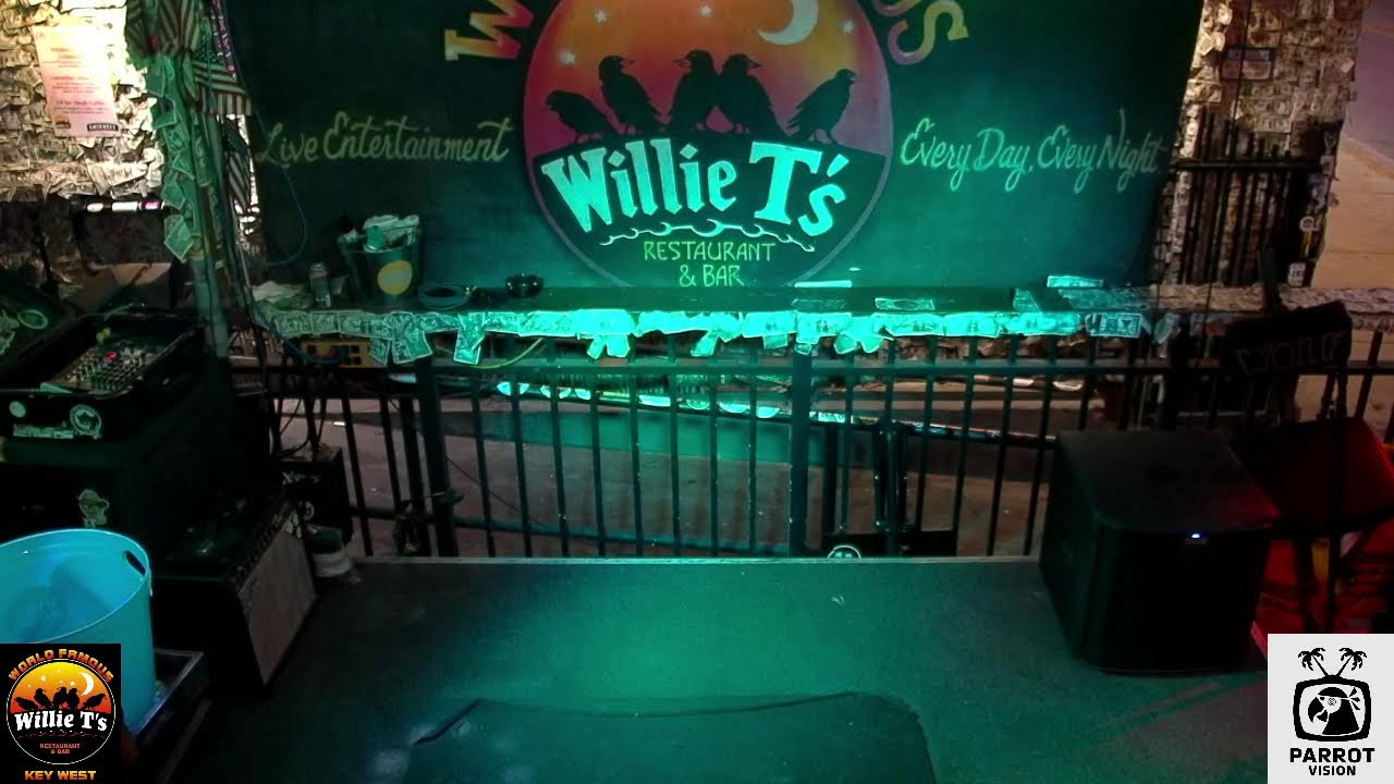 LIVE Music Everyday!