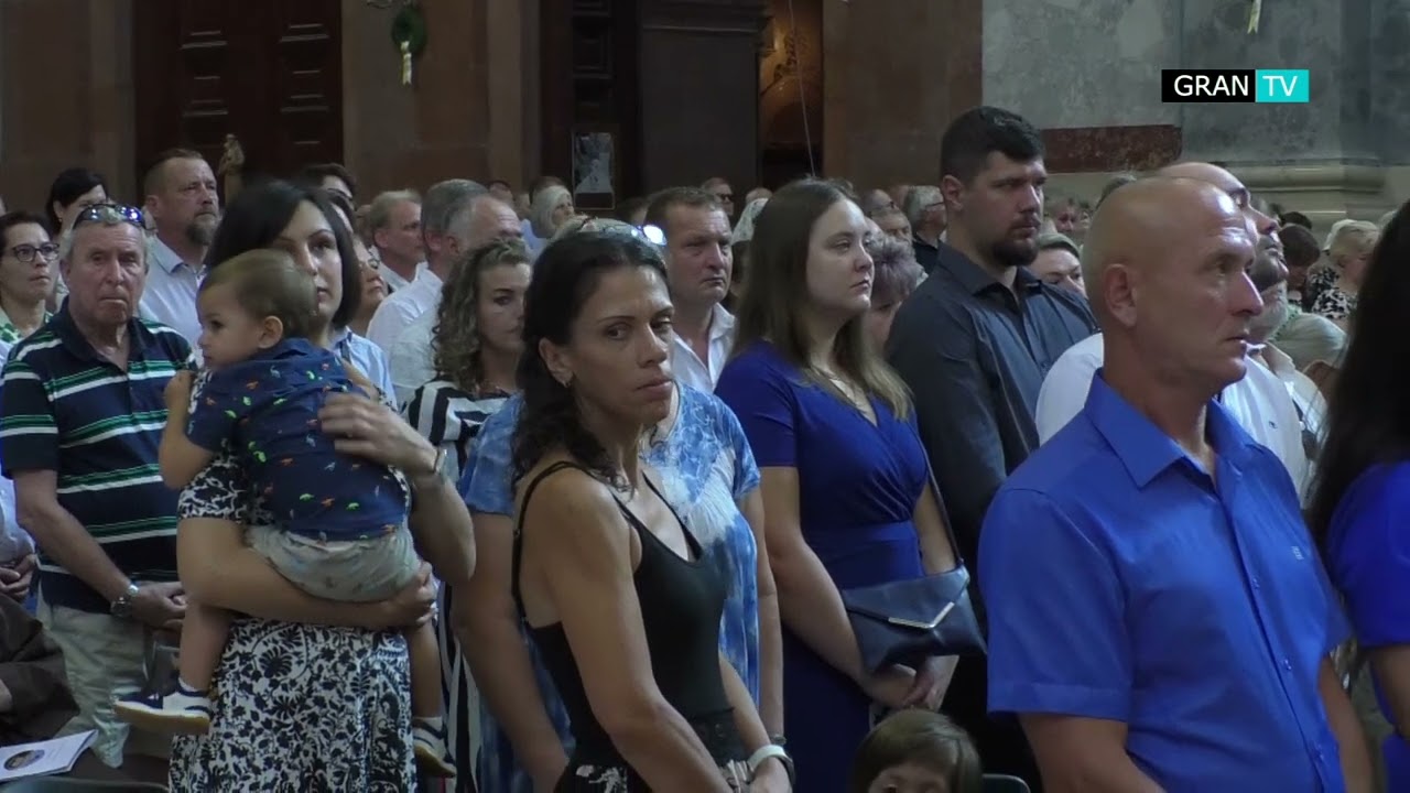 Pietro Parolin bíboros, vatikáni államtitkár áldotta meg a fejújitott esztergomi Bazilikát - 240831