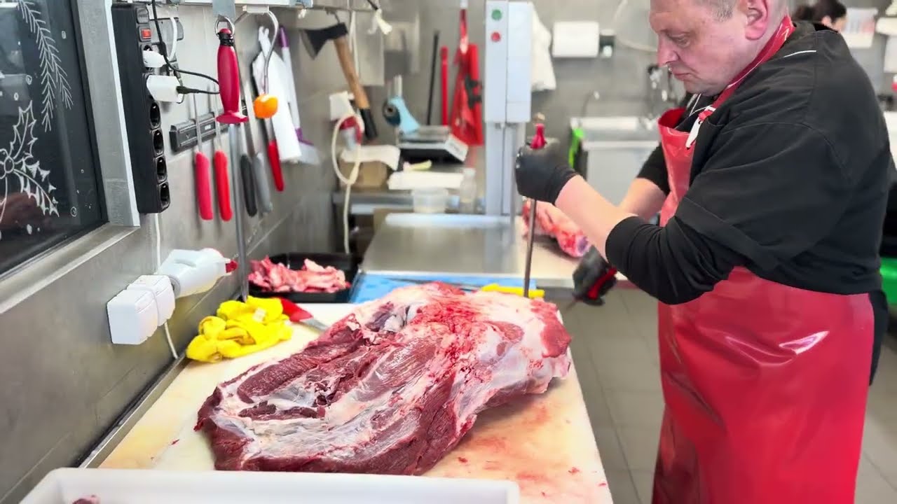 The art of breaking down a veal shoulder #luxury #viral 