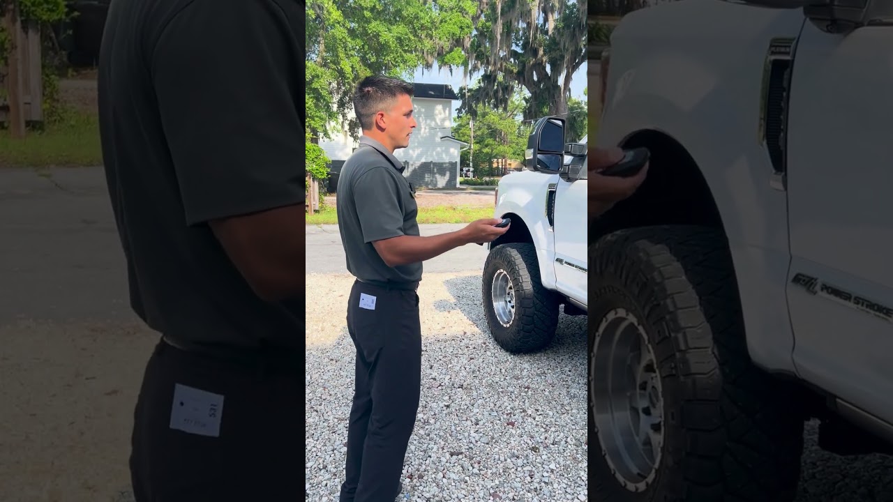 Valet Parking Pros &ndash; Welcoming Guests & Safe Parking Procedures