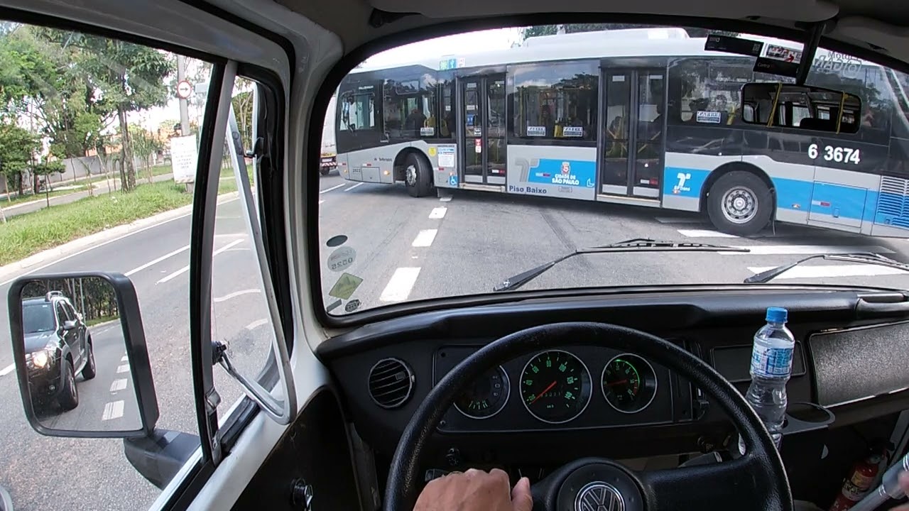 Rolê de Carnaval de Kombi por São Paulo | Câmera Onboard