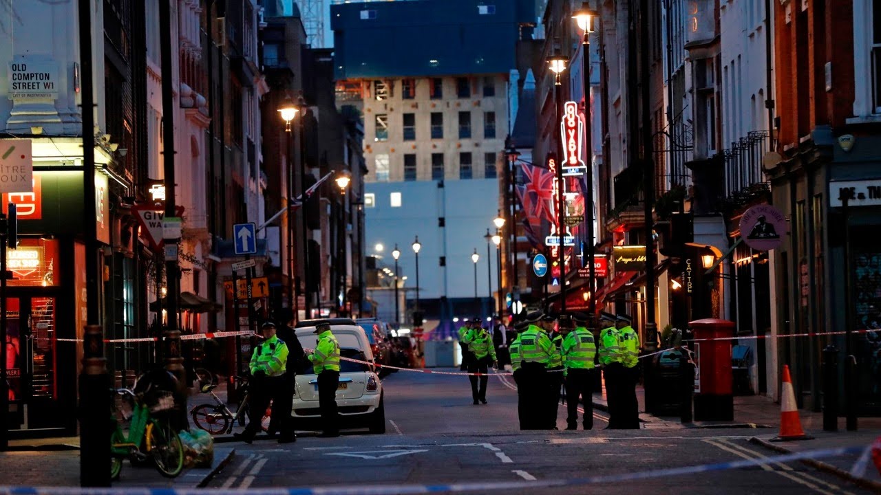 Tributes for killed UK police officer