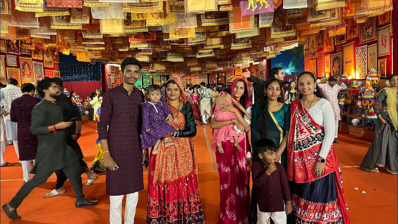 Aaj to navratri karne culture foram me Gaye puri family ke sath 💃 | Thakor’s family vlog￼￼
