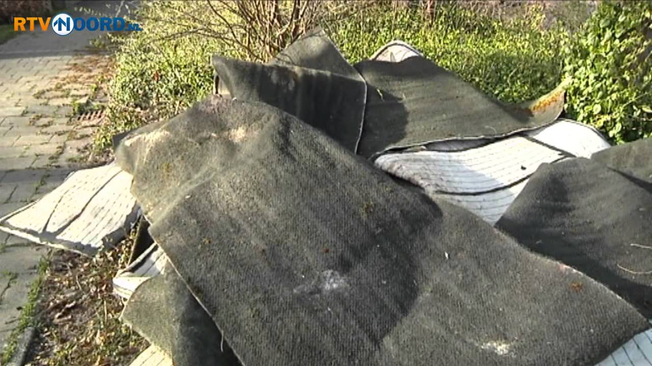 Lefier haalt mosmatten van daken in Lewenborg - RTV Noord