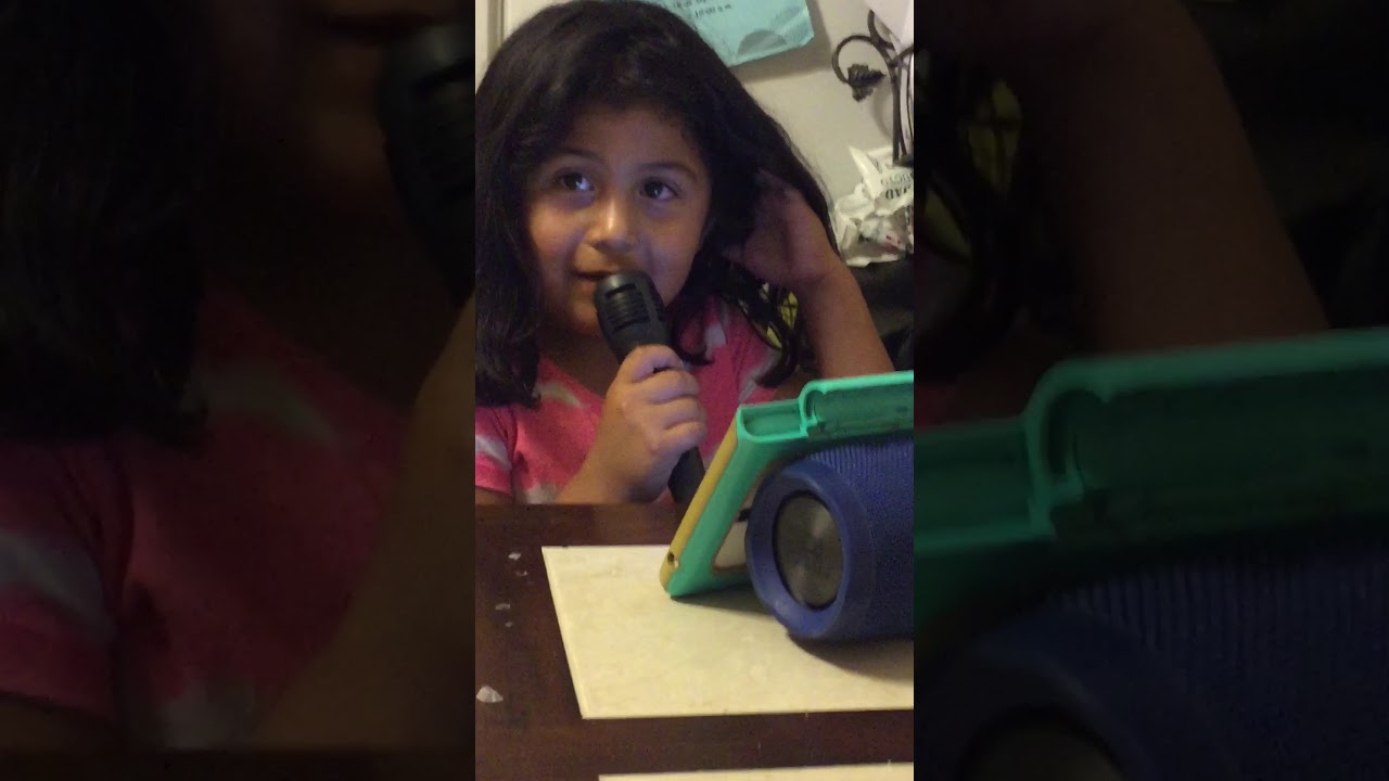 Iris cantando No puedo olvidarlo