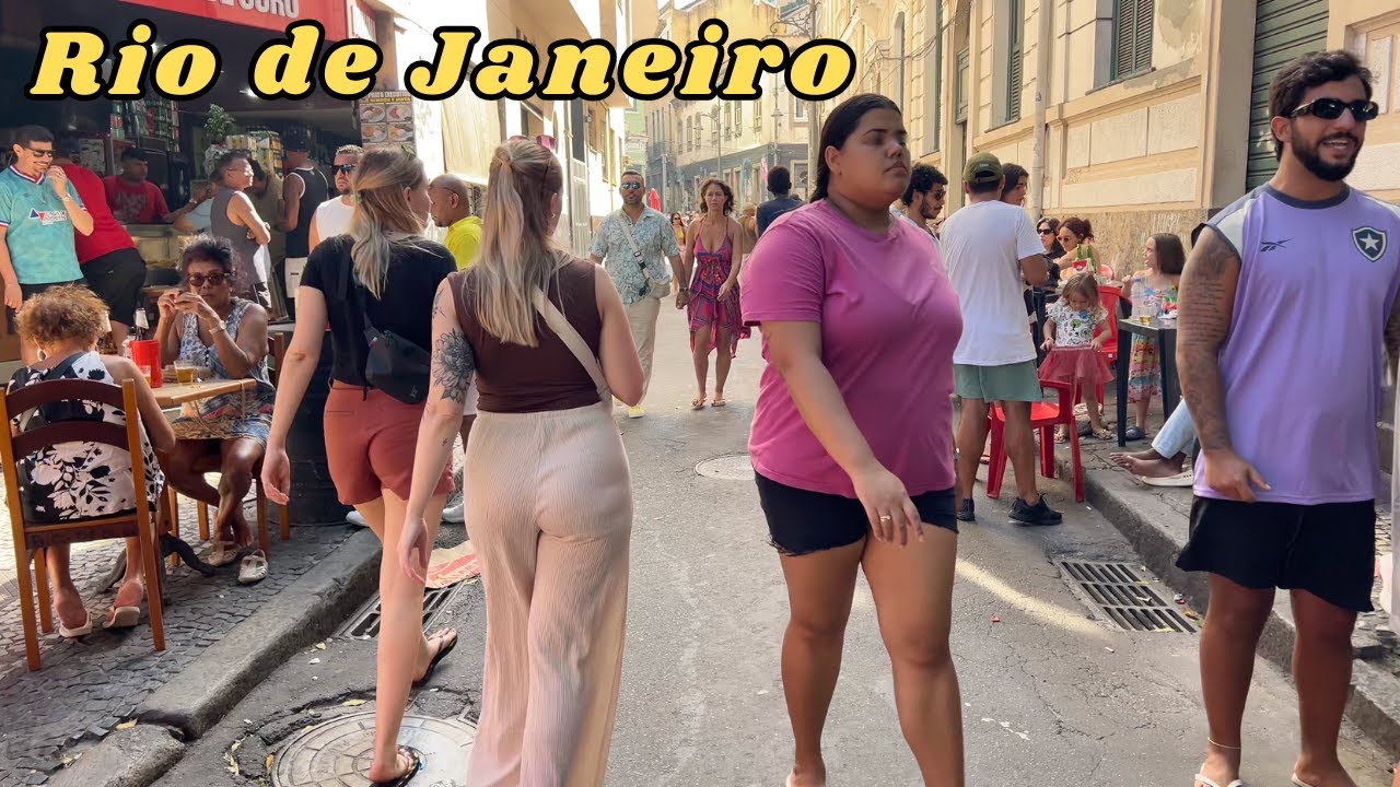 SUNDAY IN RIO DE JANEIRO: THE LARGEST OPEN-AIR MARKET IN THE CITY 【4K】