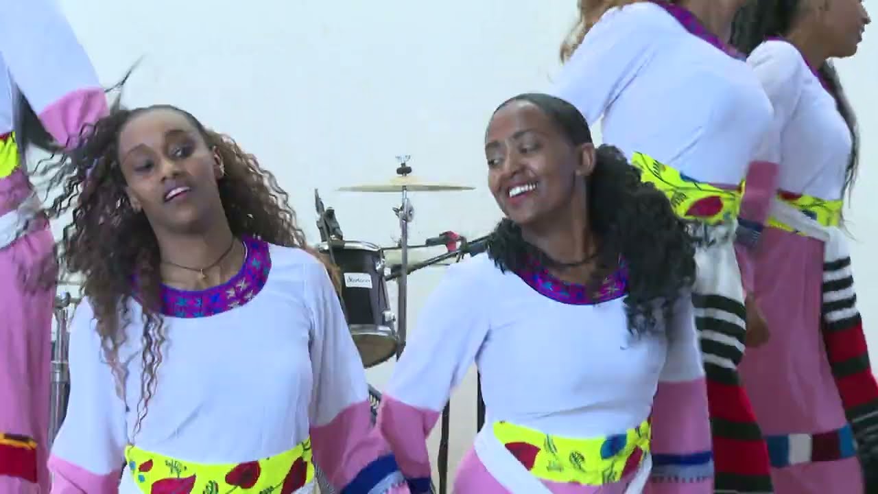 Woow new ethiopian Amezing dance