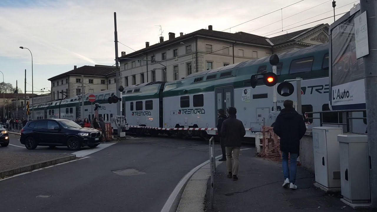 Passaggio a Livello Automatico Km. 45+860 - Linea FNM Como-Saronno (Lato Destro)
