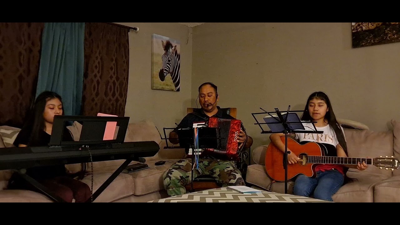 Gloria a  ti Jesús Divino