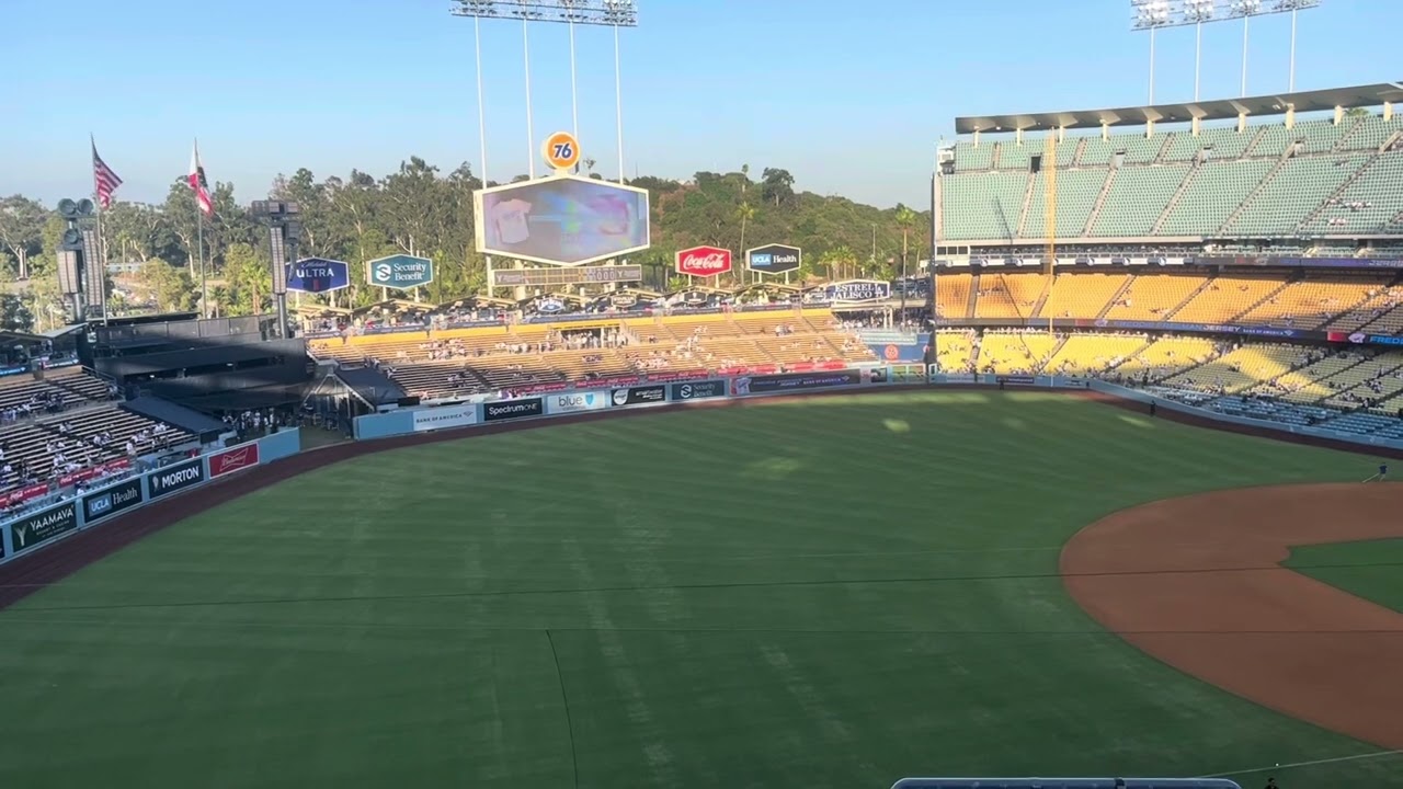 Dieter Ruehle Organ Action at Dodger Stadium 9/12/23