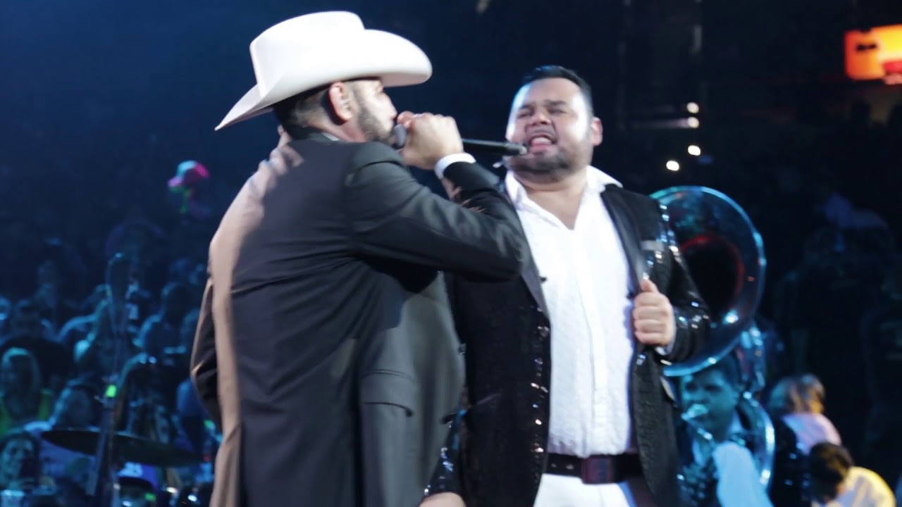 Pancho Barraza - Cuando Nadie Te Quiera (En Vivo Palenque Fiestas De Octubre 2017)