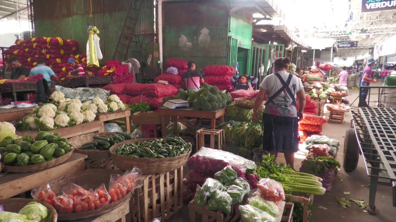 Comerciantes de La Tiendona reportan disminución de ventas