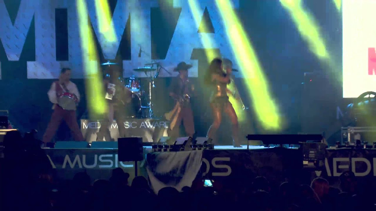 Mandinga si Connect-R - Ce poveste - LIVE @ Media Music Awards 2014