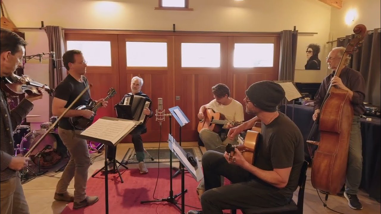 Check out this old-timey single-mic recording using the CK40!