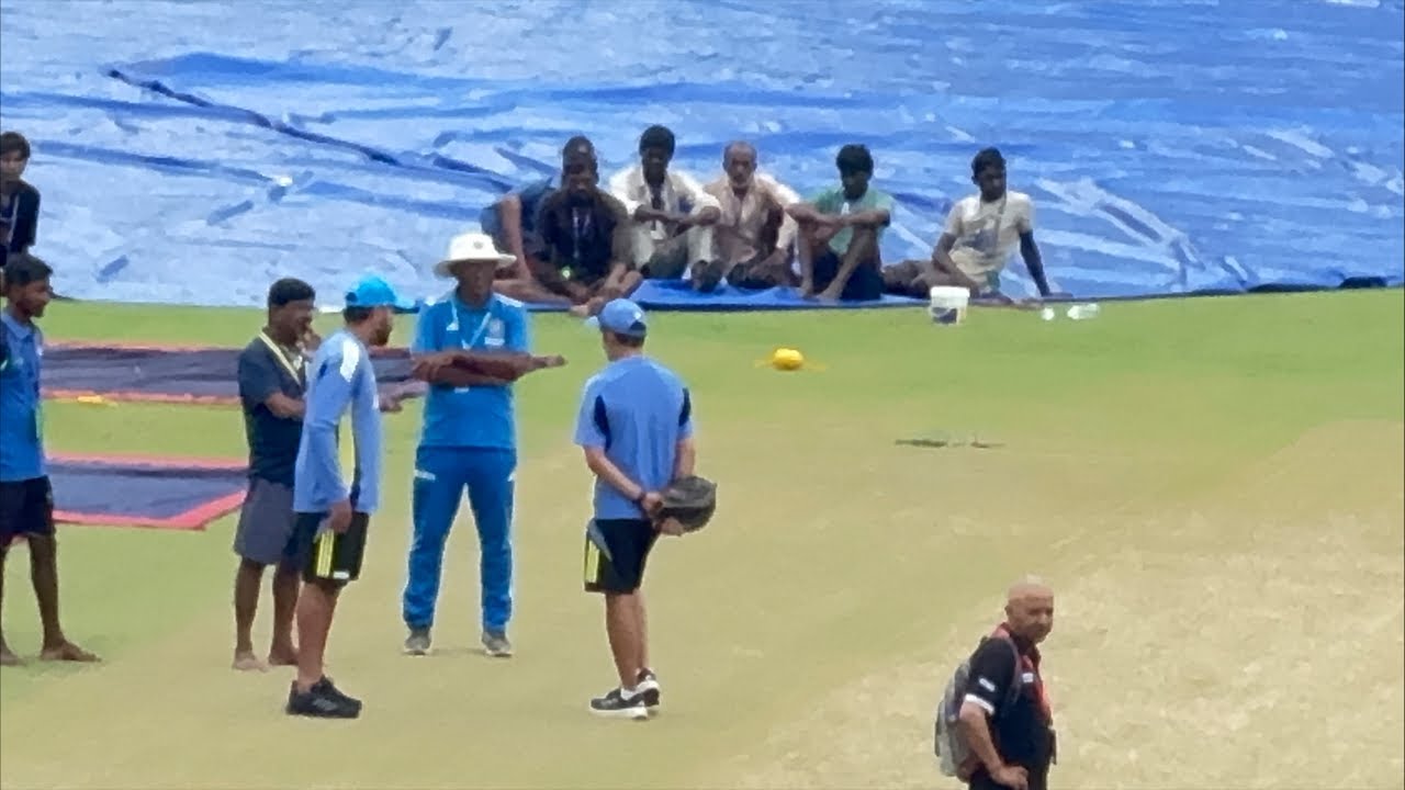 Is rain going to delay the first day’s play in Kanpur?