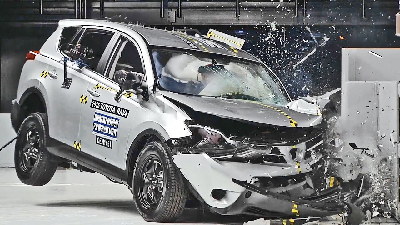 Toyota RAV4 - Crash Test