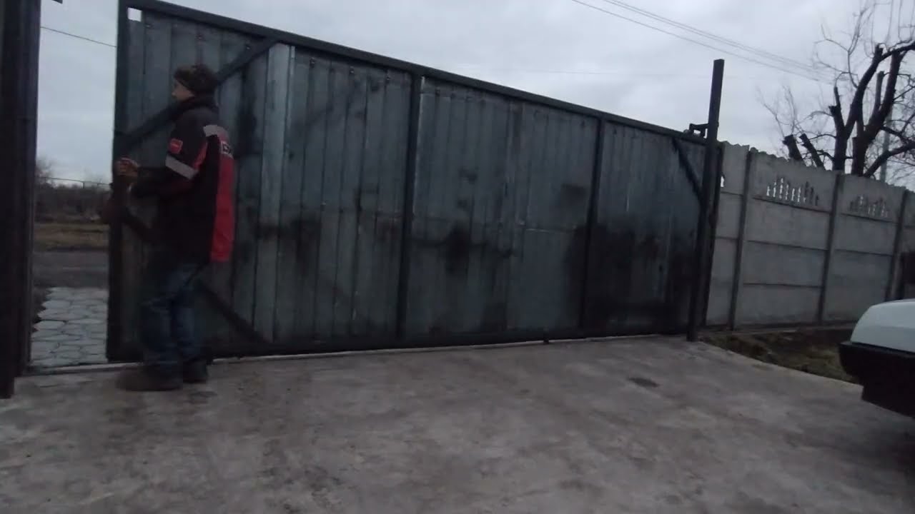 Откатные ворота. Бюджетные 