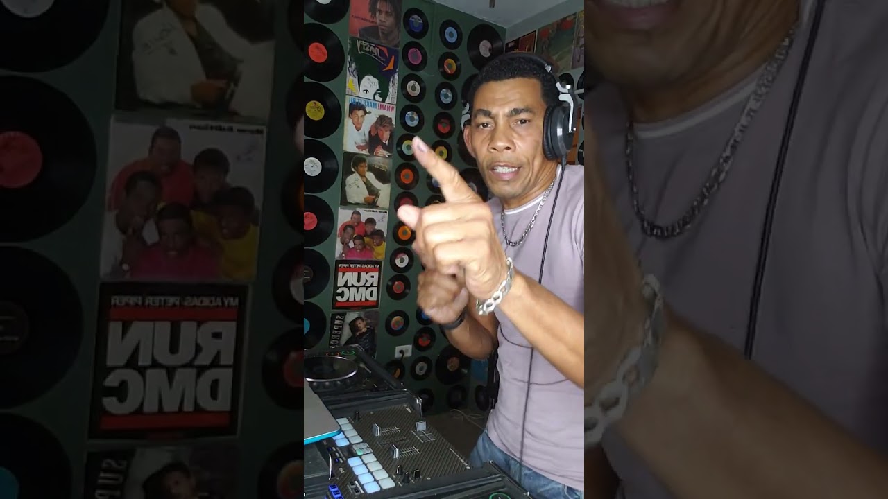 Howie t🔊🎛🎧 Some Different Cassette Tunes Pt1 🎶🎶🎚🎚🎛🔊🎧🎛🎛🎛🎛