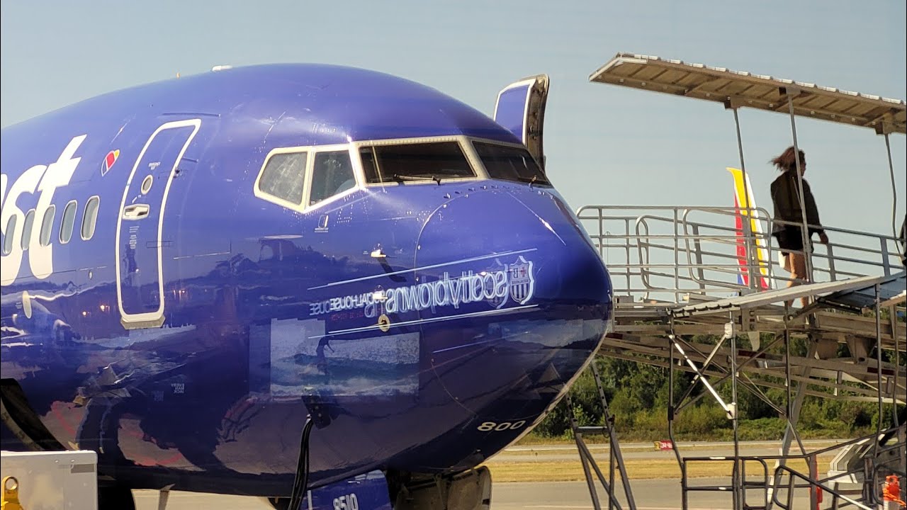 Southwest Airlines 737-800 KOAK-KBLI Landing