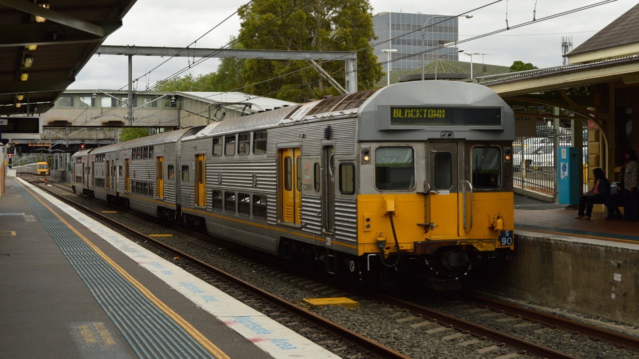 Trains and buses at Liverpool - Sydney Transport