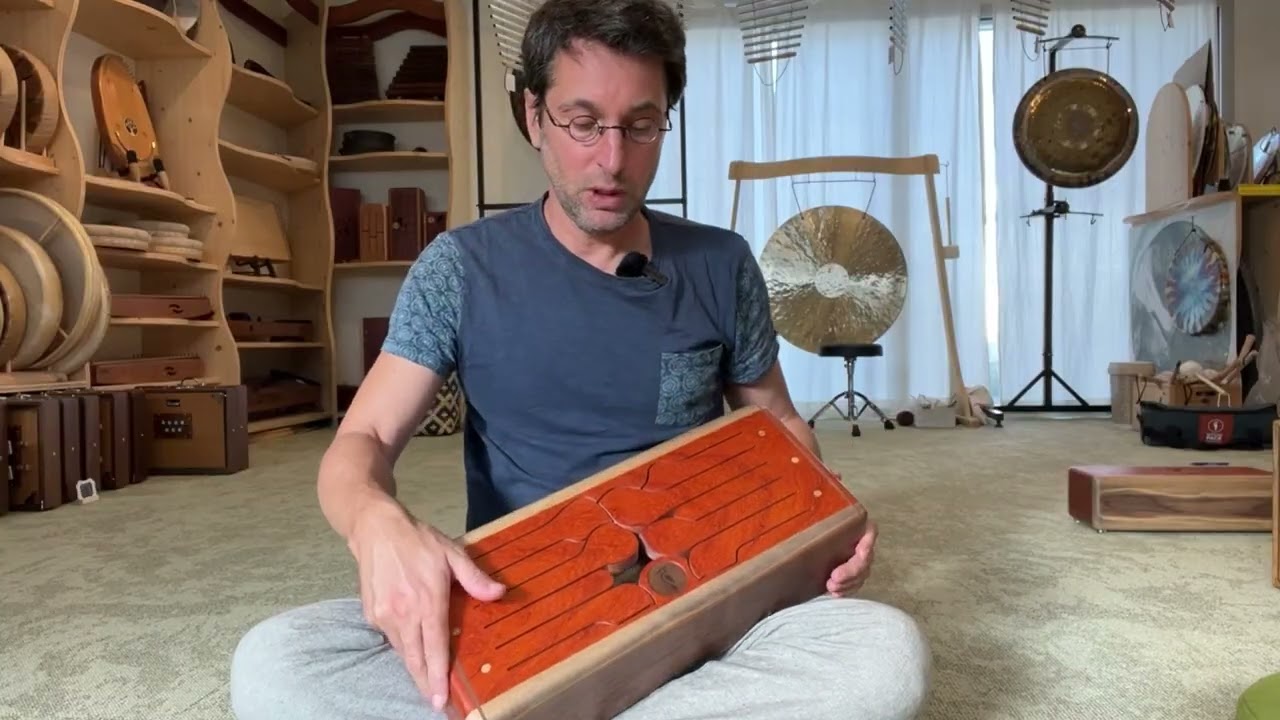 Tongue drum 10 lames en Do mineur 440Hz + housse et mailloches