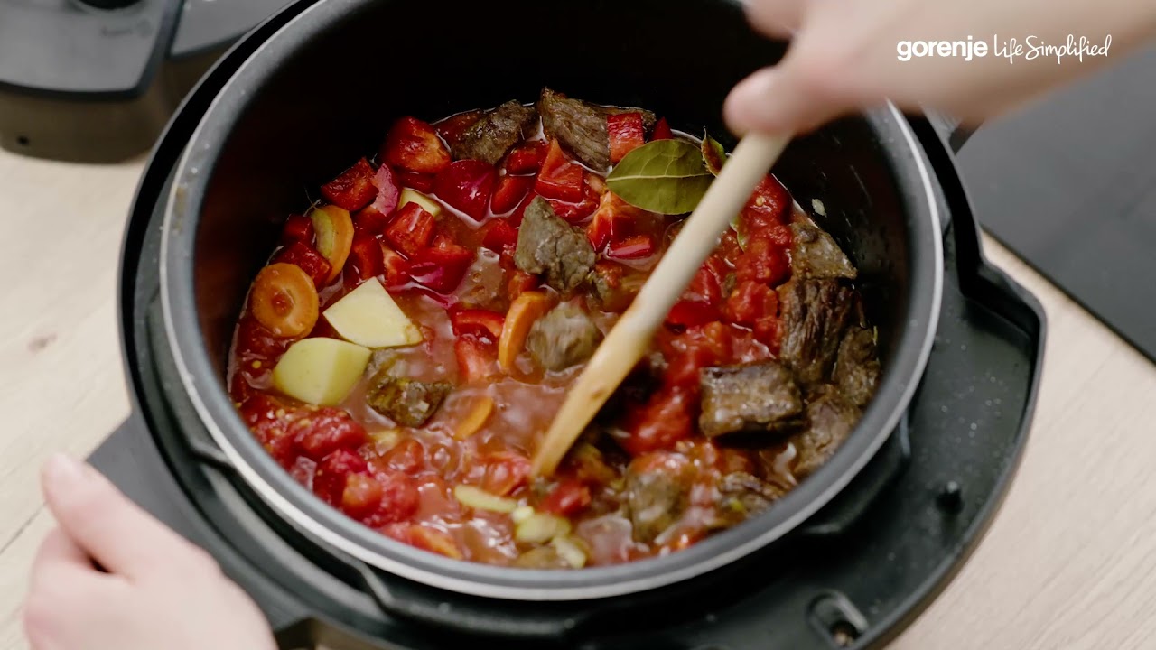 MultiCooker MC6MBK by Gorenje &bull; Culinary Guide &bull; Beef Goulash
