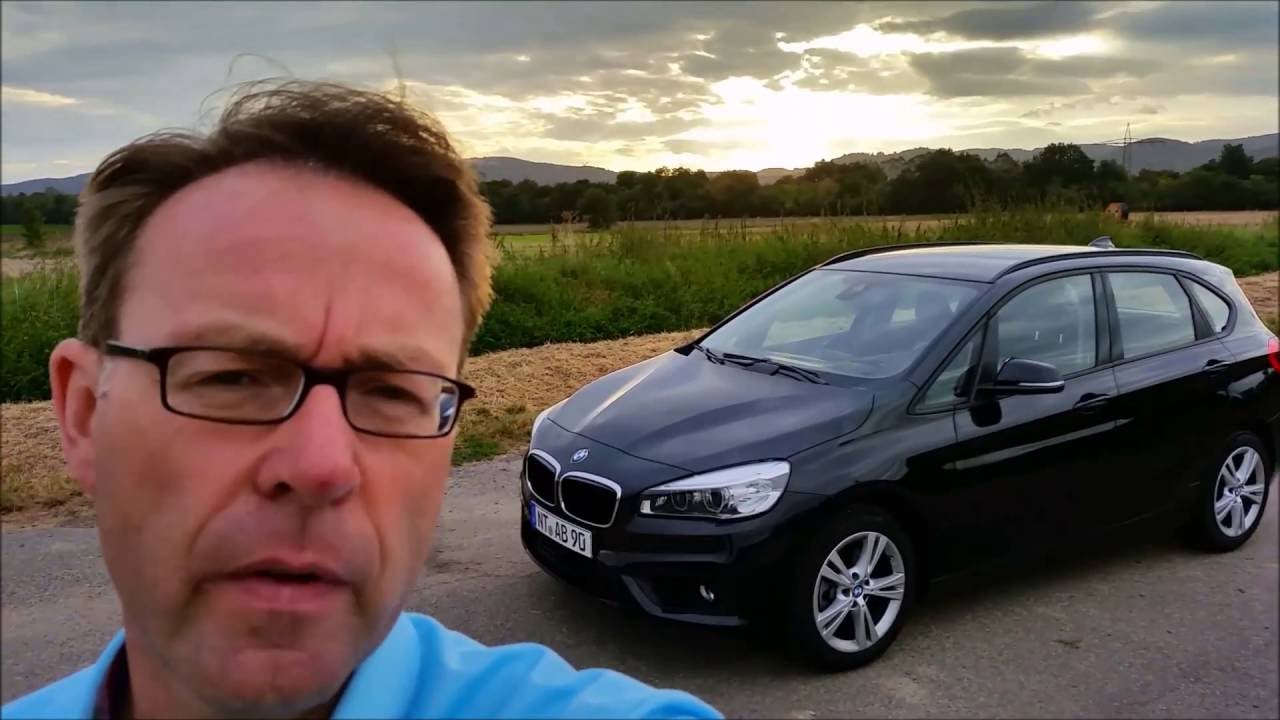 CARS - BMW 220d Active Tourer