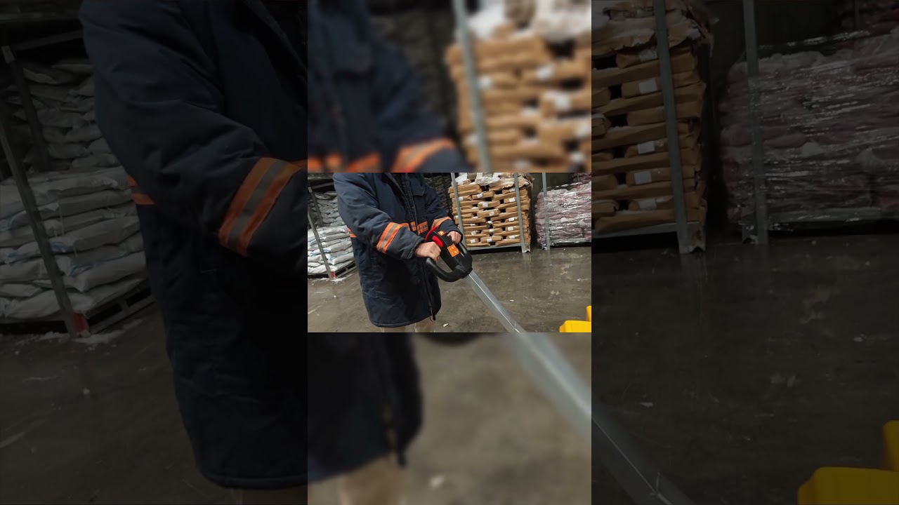 Akuros T20B Electric Pallet Truck | High Waterproof Handle for Reliable Performance