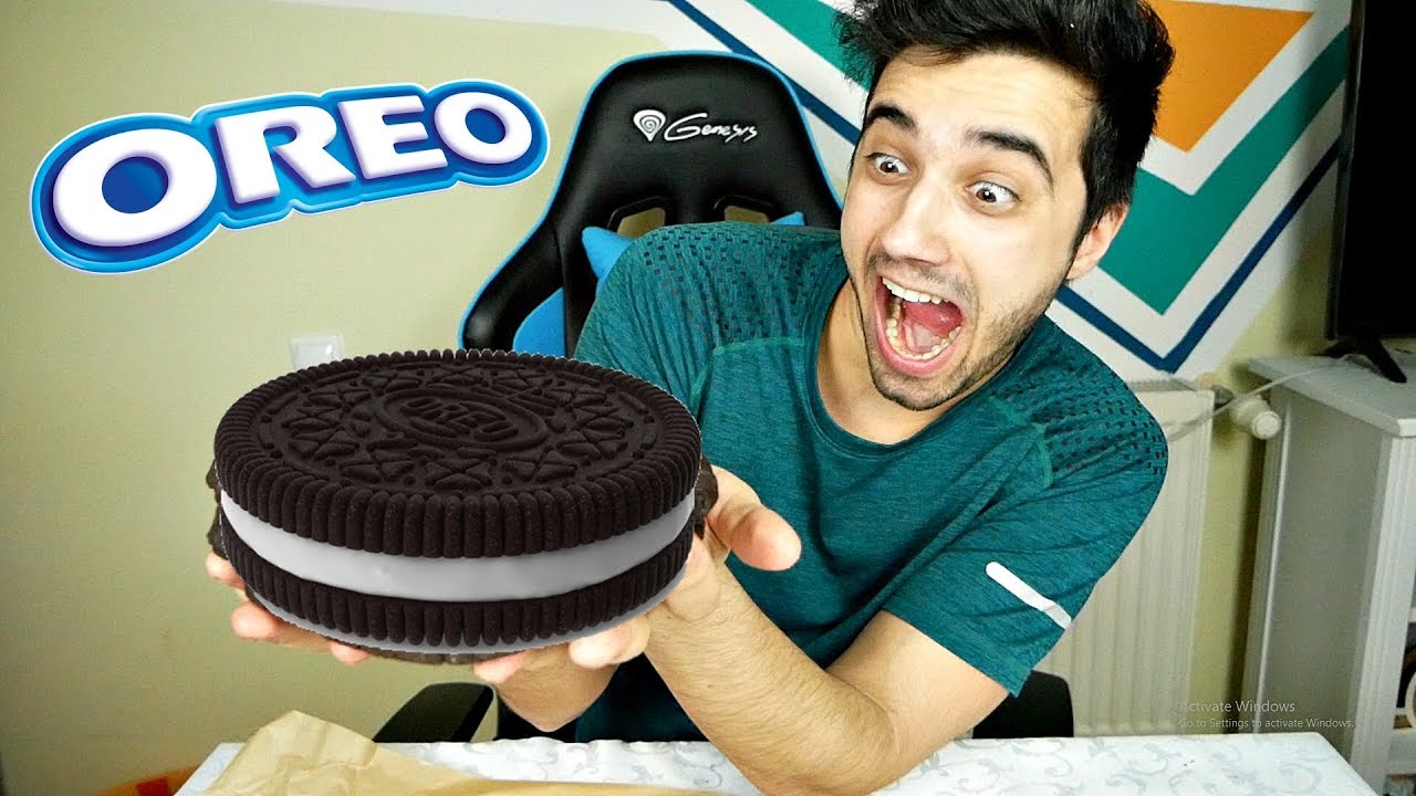 THE BIGGEST OREO IN THE WORLD! HOMEMADE OREO DIY