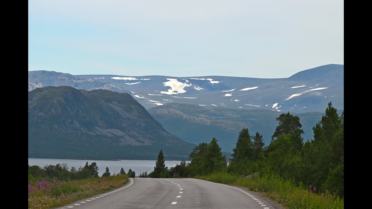 Vackra vägen E 10 mellan Kiruna och Björkliden