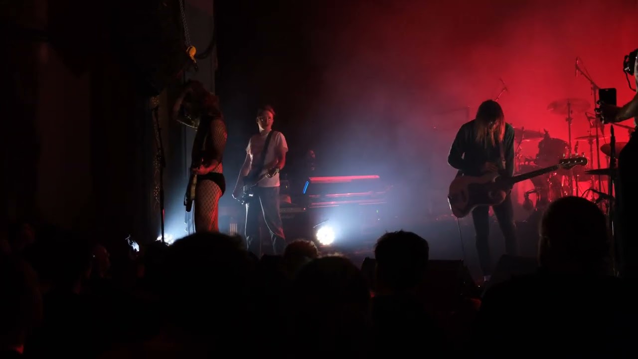 2023 03 15 stake support whorses @ de vooruit whorses 2