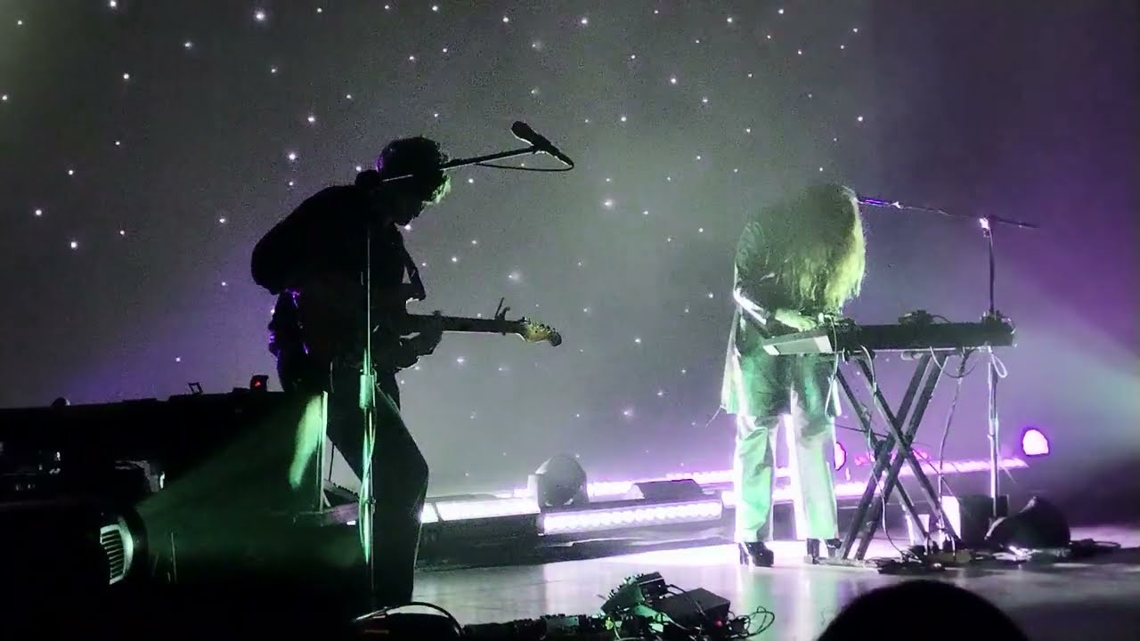 BEACH HOUSE live consert  Guadalajara