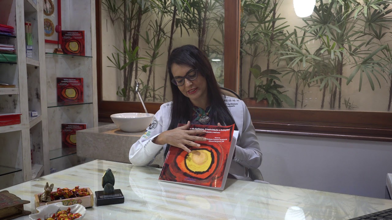 Livro sobre #autismo para pais e #professores #TEA #espectrodoautismo #arteterapia