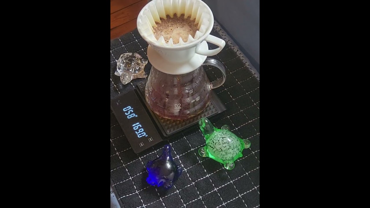 1 cup Kalita (2 cup dripper) 1:15.9, 18 clicks c40, 206' water, 3 pour + bloom.  Ilse Ethiopian Ilse
